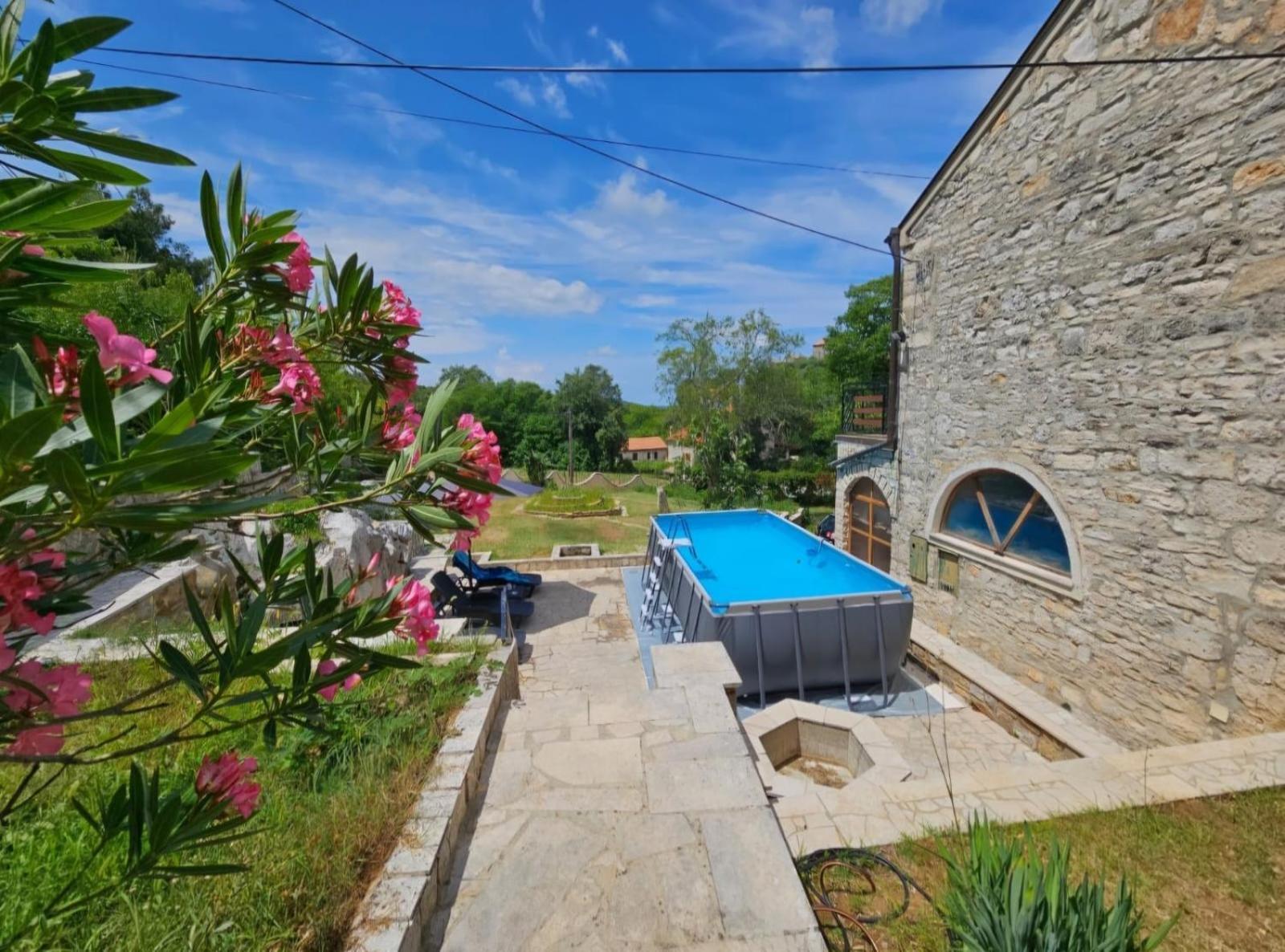 Villa Dts3 Kastel ภายนอก รูปภาพ